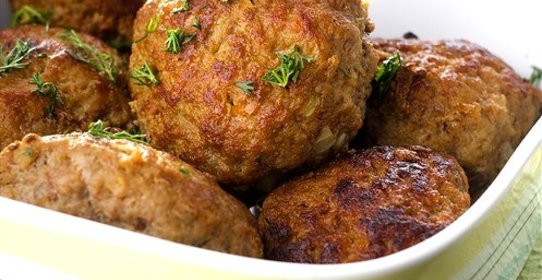 Грибные котлеты с зеленью и орехами