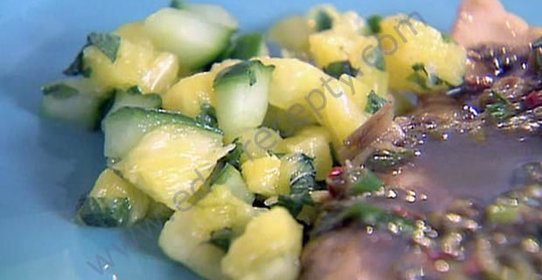 Курица под соусом сальса