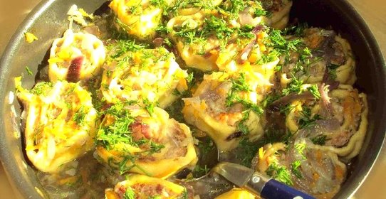 Рулеты из теста с фаршем (очень ленивые пельмени)