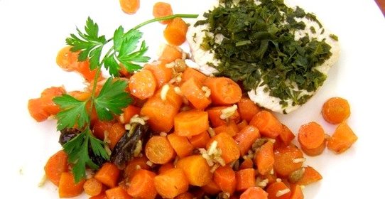 Морковь, тушенная с рисом