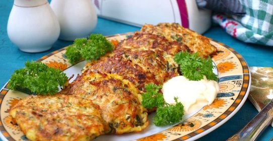 Оладьи из кабачков с манной крупой