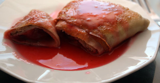 Блинчики со сливами