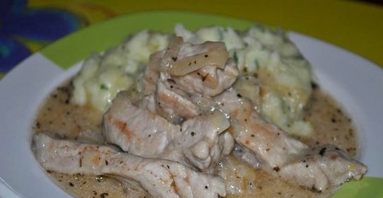 Свинина в сметанном соусе