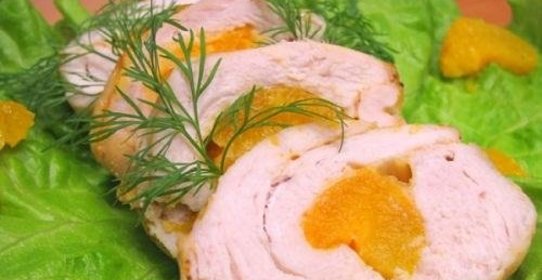 Куриное филе, фаршированное абрикосами и сыром