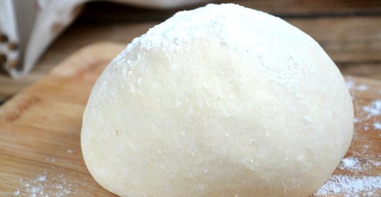 Простое бездрожжевое тесто для пиццы