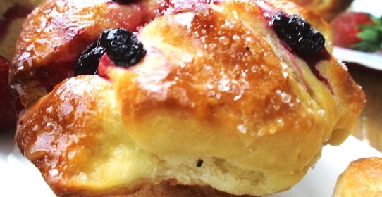 Булочки Ягодные фонтанчики