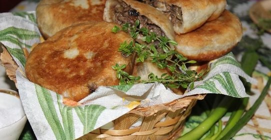 Жареные пирожки с баклажанами