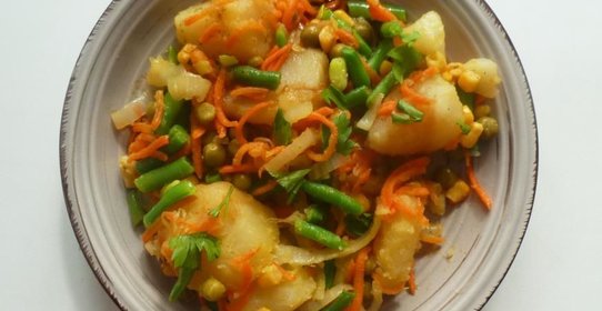 Картофель с овощами