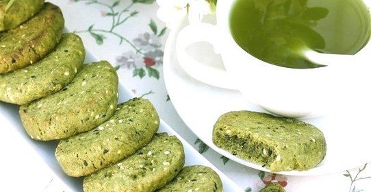 Печенье с чаем маття и кунжутом