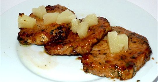 Свинина с ананасом