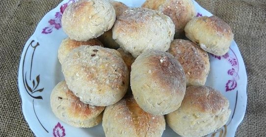 Несладкие булочки из цельнозерновой муки