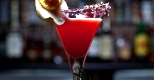 Малиновый коктейль с базиликом