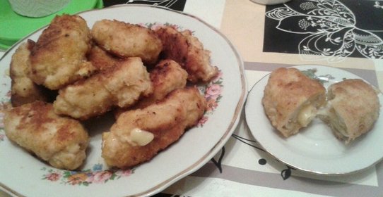 Рулетики из куриной грудки с сыром