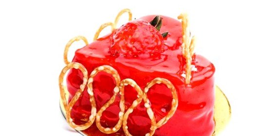 Апельсиновый десертный сыр с малиново-клубничным соусом