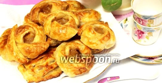 Слойки-розочки с дынным вареньем