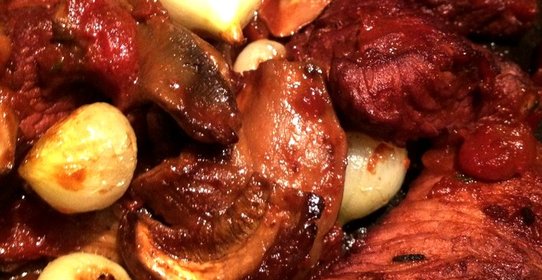 Индейка в винном соусе