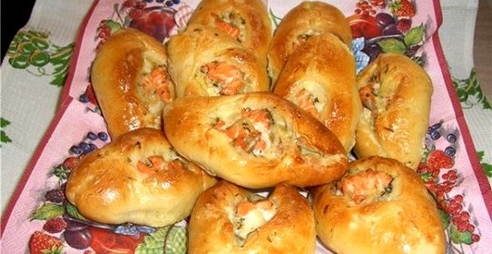 Расстегаи с рыбой из дрожжевого теста