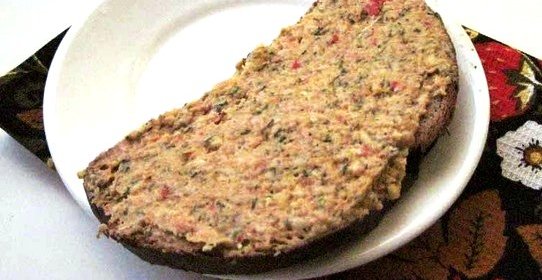 Смалец с чесноком через мясорубку