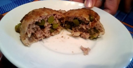 Котлеты с консервированным гороршком