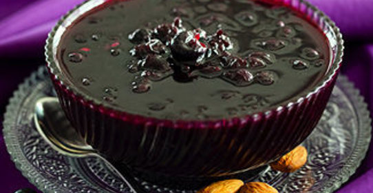 Смородиновое варенье на миндальном сиропе в мультиварке