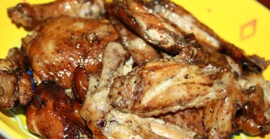 Копченые куриные крылышки и бедрышки