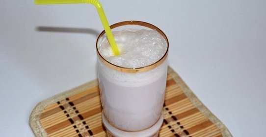 Коктейль с мороженым