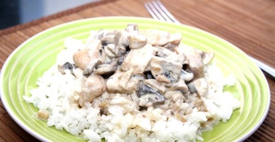 Куриная грудка с вешенками