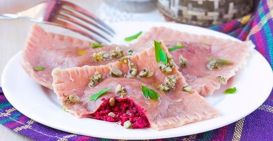 Равиоли со свеклой