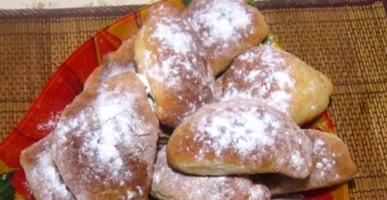 Пирожки с повидлом в духовке