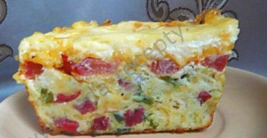 Кабачковый пирог с колбасой и кабачками