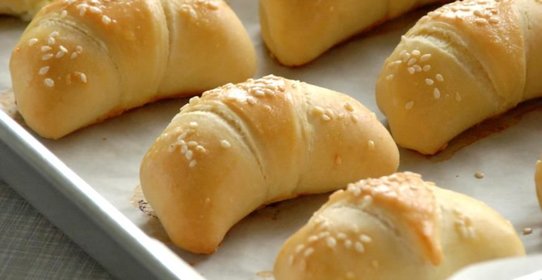 Рогалики с сыром «Фета»