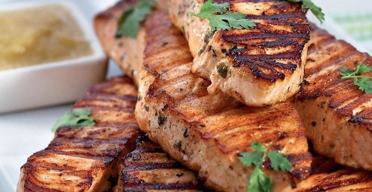 Лосось в апельсиновой глазури на гриле