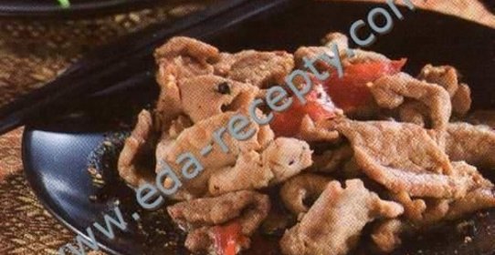 Кокосовая острая свинина в рыбном соусе по-тайски