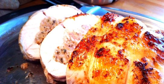 Фаршированная курица без костей