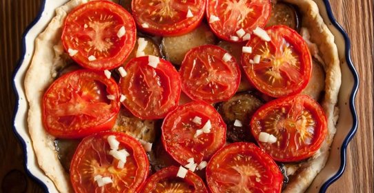 Томатно-баклажанный пирог