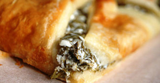 Пирог с щавелем и козьим сыром