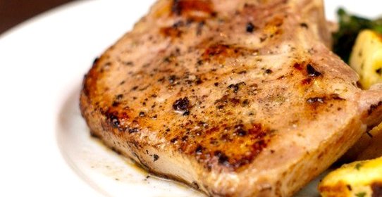 Сочные свиные отбивные