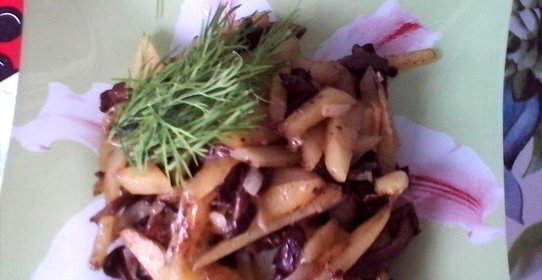 Жареная картошка с опятами