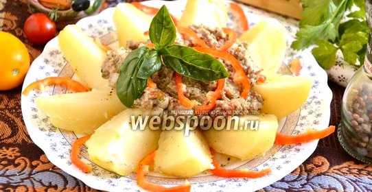 Картофель с соусом из сайры