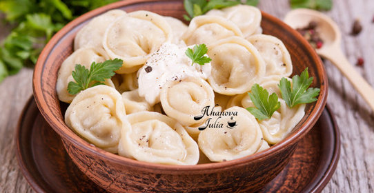 Пельмени домашние (тесто в хлебопечке)