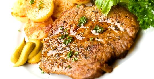 Свинина с горчицей и пряностями