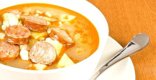 Картофель с чоризо и паприкой