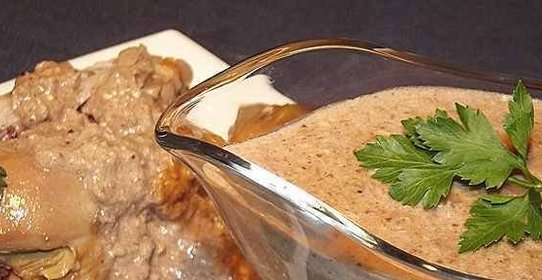 Курица под ореховым соусом