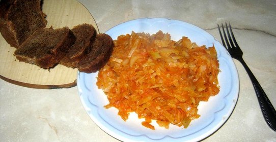 Капуста тушеная по-домашнему