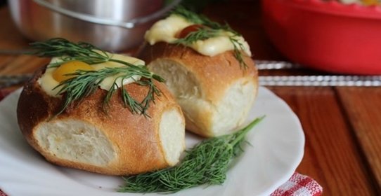 Рыбный жюльен в булочках