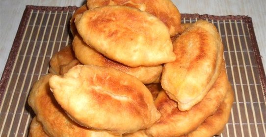 Капустные пирожки жареные