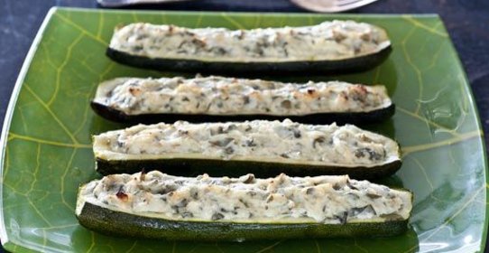 Цукини с творожной начинкой