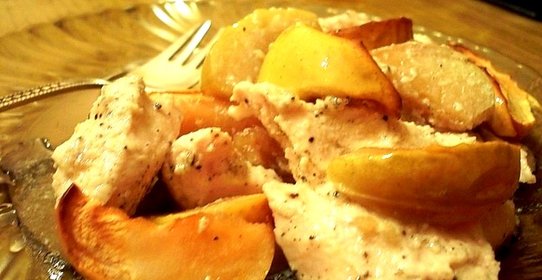 Куриная грудка с грушей