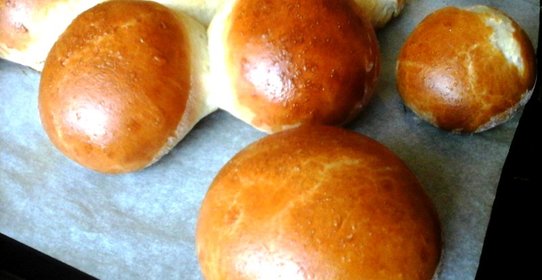Универсальные булочки из дрожжевого теста