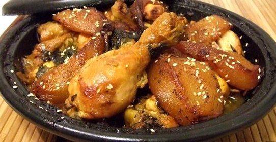 Курица в тажине с грушами